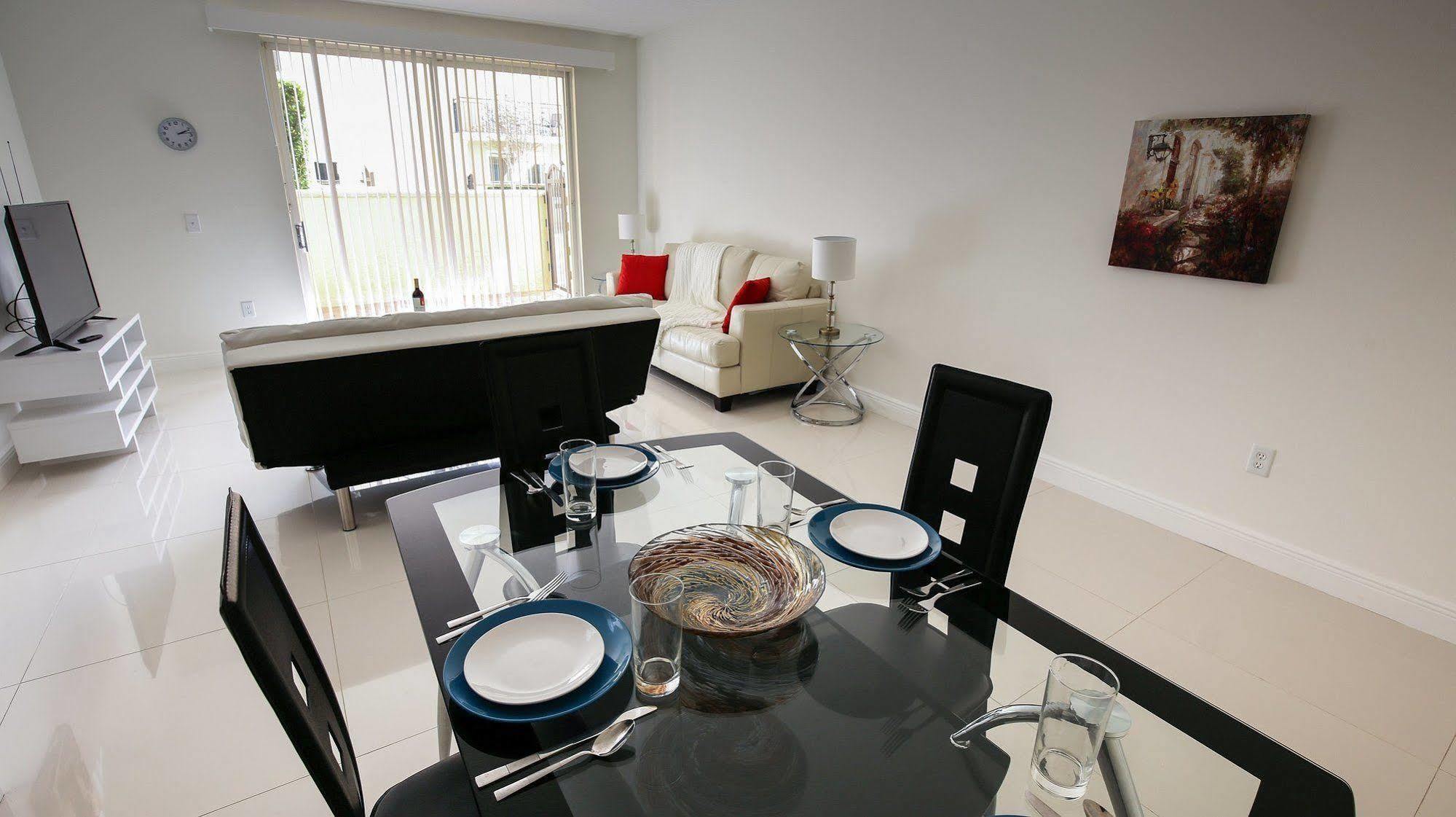 Pelicanstay In Coral Gables Miami מראה חיצוני תמונה